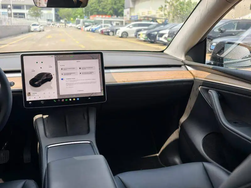 Model Y 2022 facelifted rear-wheel drive version — 19