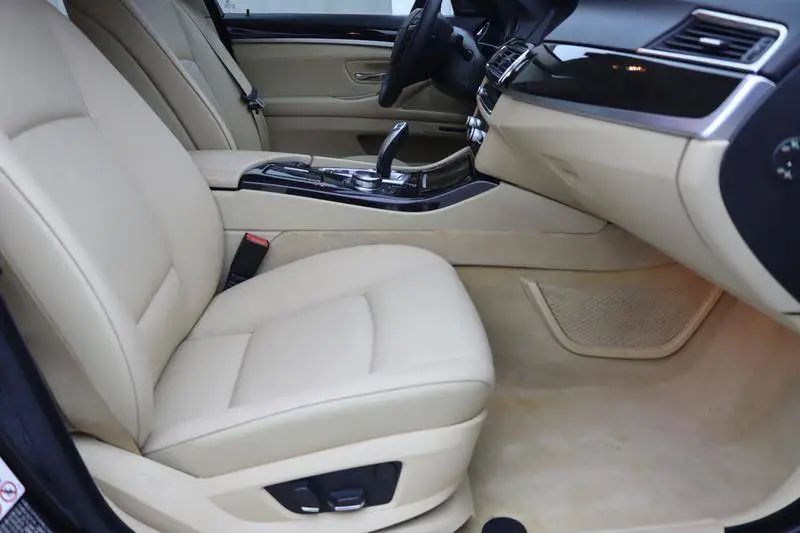 BMW 5 Series 2013 525Li Luxury — 8