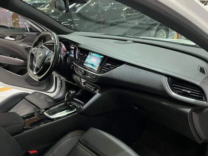 Regal 2017 GS 28T Luxury — 9