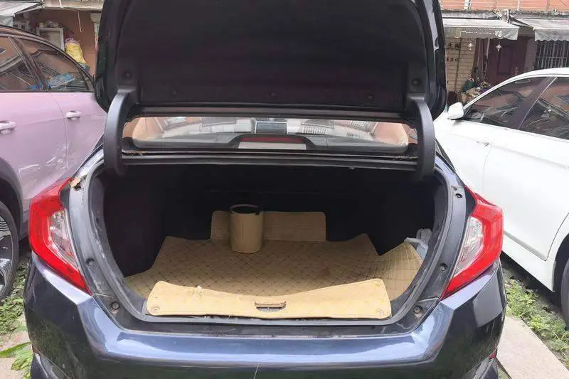 Civic 2016 180TURBO CVT Comfort Edition — 17