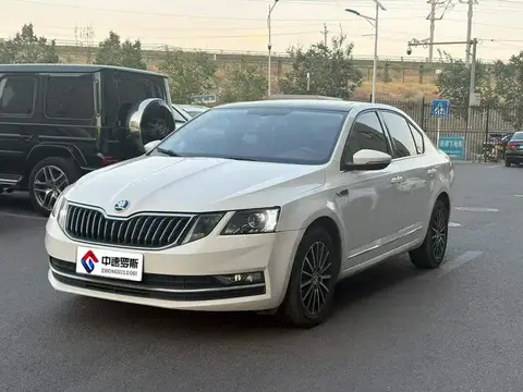Octavia 2018 TSI230 DSG Luxury Edition