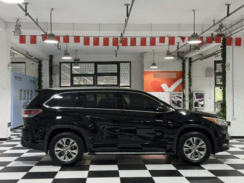 Highlander 2017 2.0T 2WD Elite Edition 5 Seaters — 4