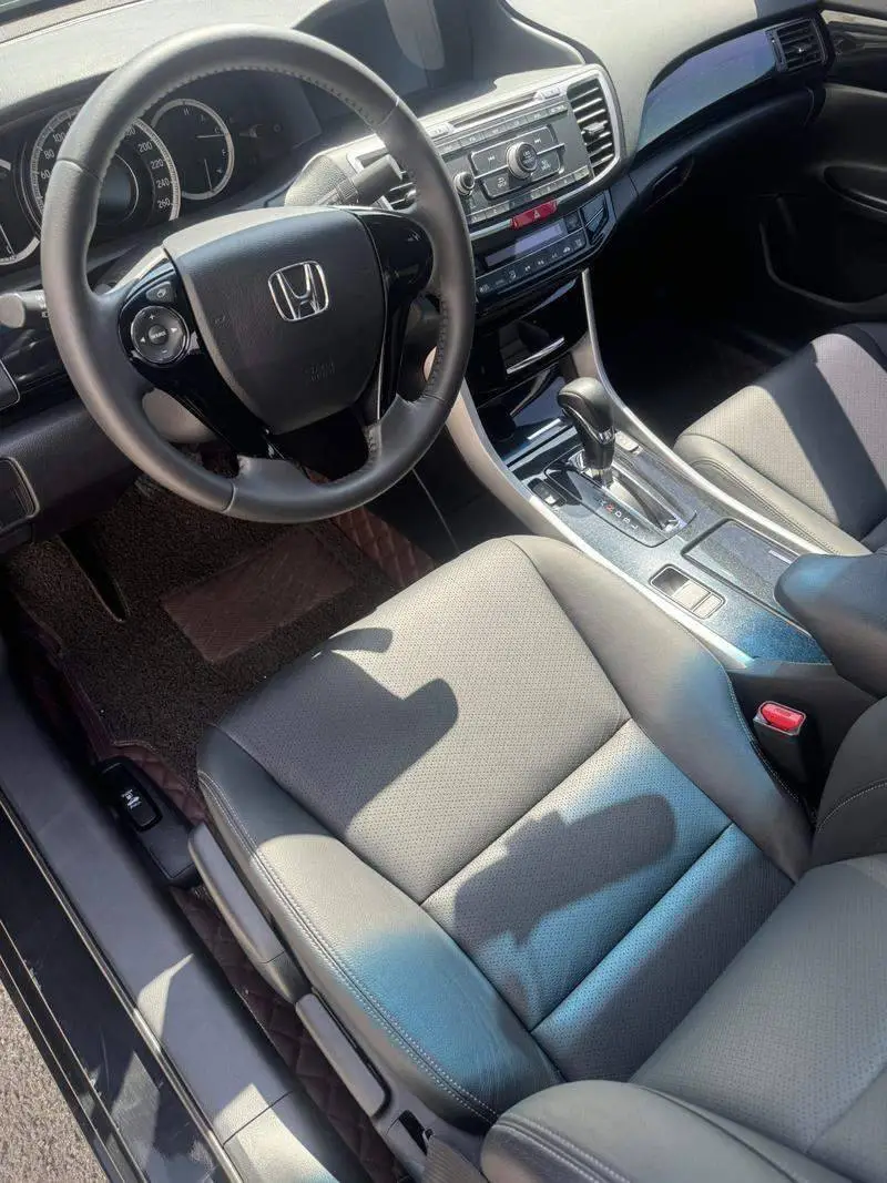 Accord 2016 2.0L Elite Edition — 7