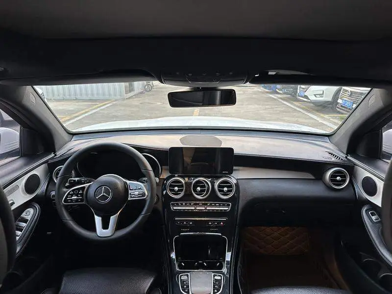 Mercedes-Benz GLC 2021 GLC 260 L 4MATIC Dynamic — 7