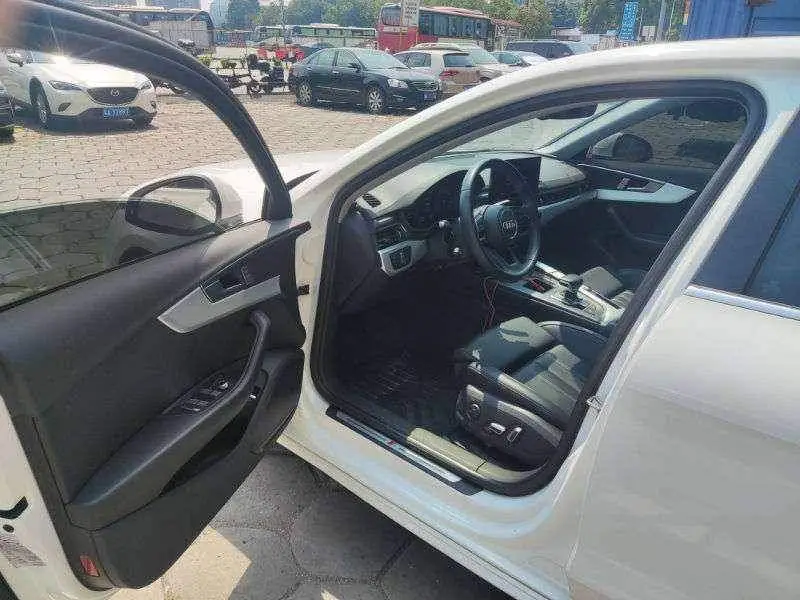 Audi A4L 2024 40 TFSI Stylish and Dynamic — 13