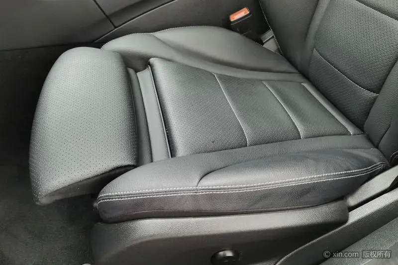 Mercedes-Benz C-Class 2020 C 260 L Sports Edition — 18