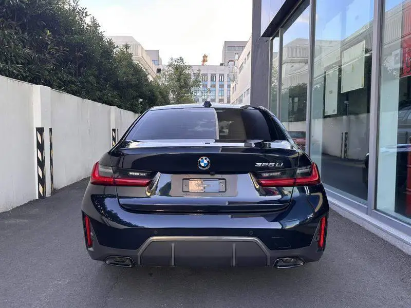 BMW 3 Series 2023 325Li M Sport Night Edition — 3