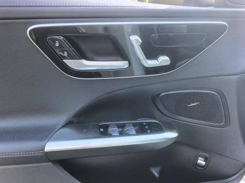 Mercedes-Benz C-Class 2022 C 200 L Sport — 20