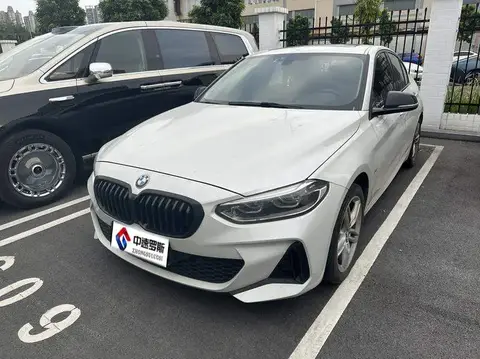 BMW 1 Series 2021 120i M Sport Night Edition