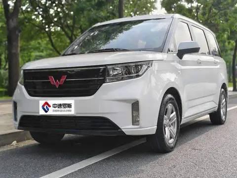 Wuling Hongguang PLUS 2019 1.5T Manual Luxury 7 Seater