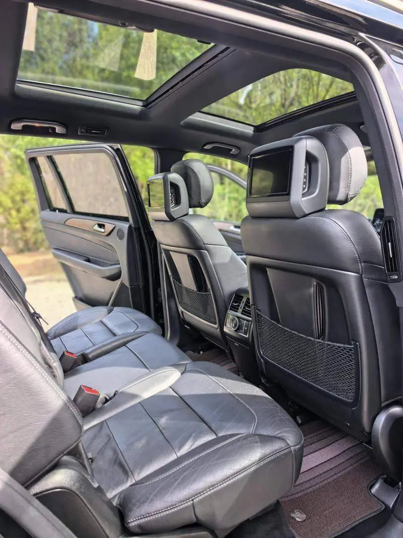 Mercedes-Benz GLS 2018 GLS 400 4MATIC Luxury — 9
