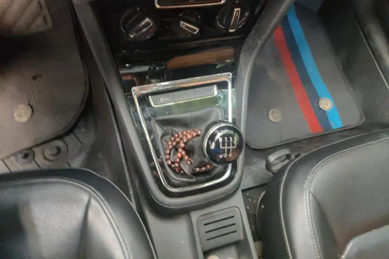 Bora 2013 1.6L Manual Comfort — 14