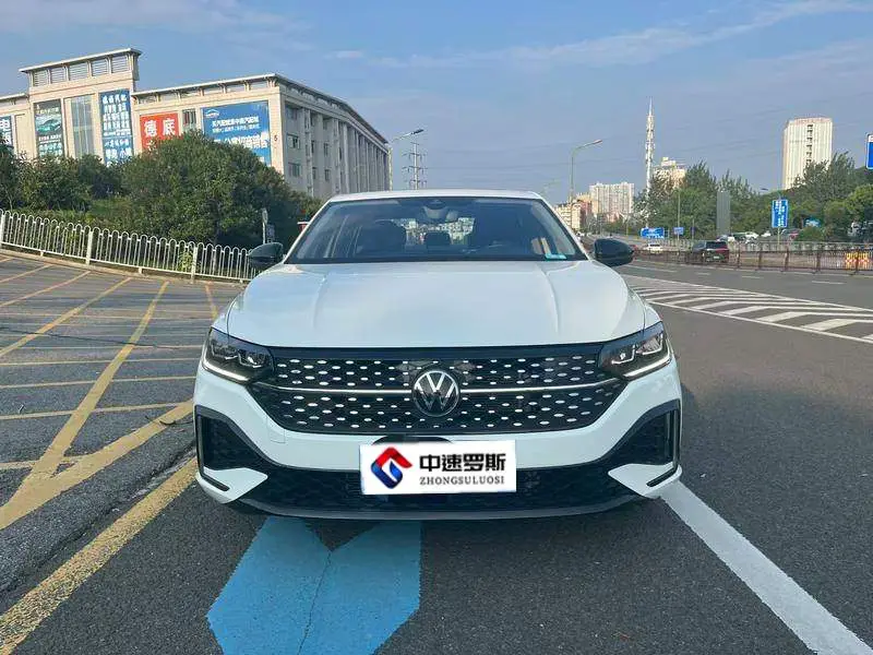 Lavida 2023 300TSI DSG Starry Sky Edition — 2