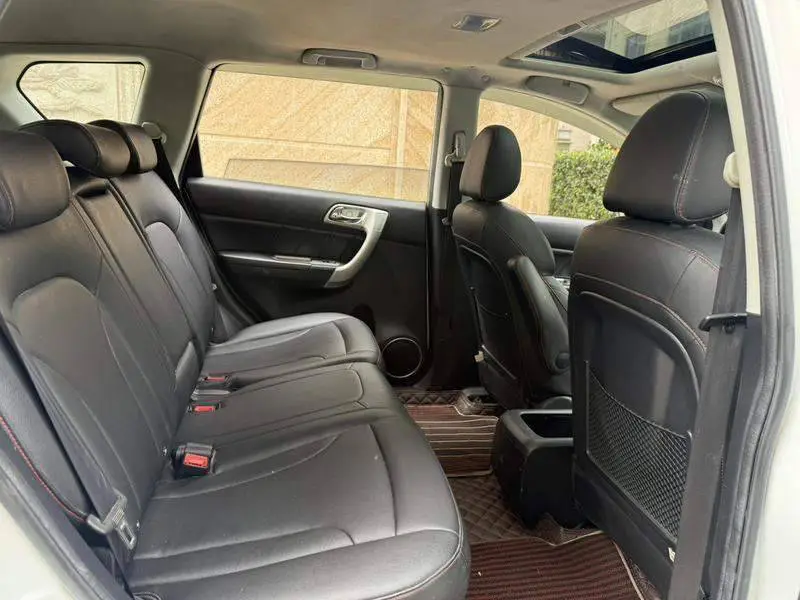 Haval H6 2016 upgraded version 1.5T manual two-wheel drive elite model — 9