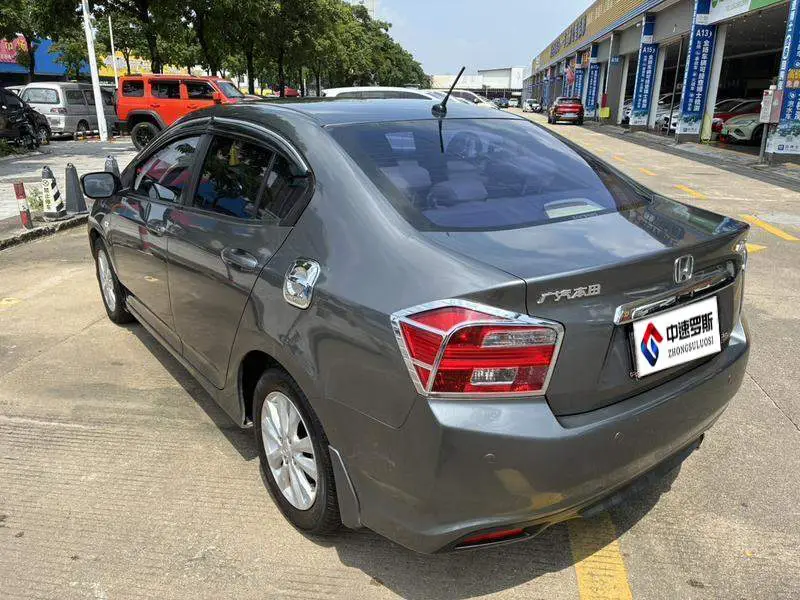 Classic 2012 1.5L Automatic Flagship Edition — 4