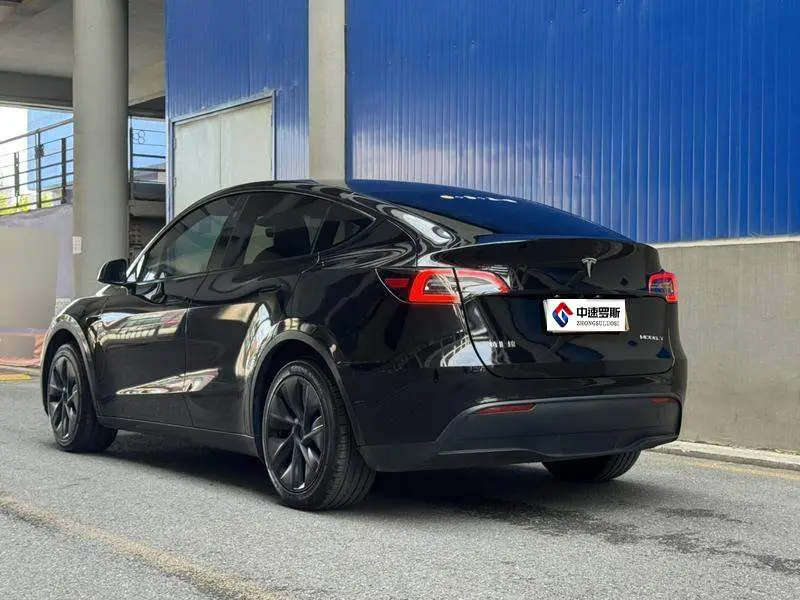 Model Y 2024 rear-wheel drive version — 5