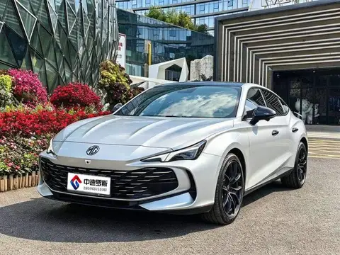 MG7 2023 2.0T Automatic Beauty Hunter Premium Edition
