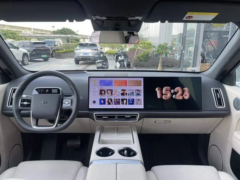 Ideal L6 2025 Pro Intelligent Refresh Edition — 11
