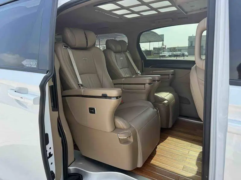 Buick GL8 2021 ES Lu Zun 653T Premium Edition — 17