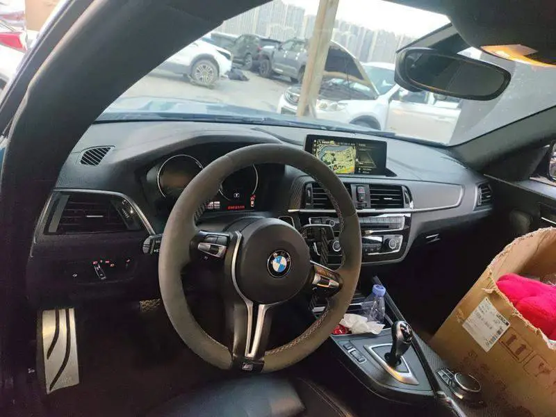 BMW M2 2018 M2 — 8