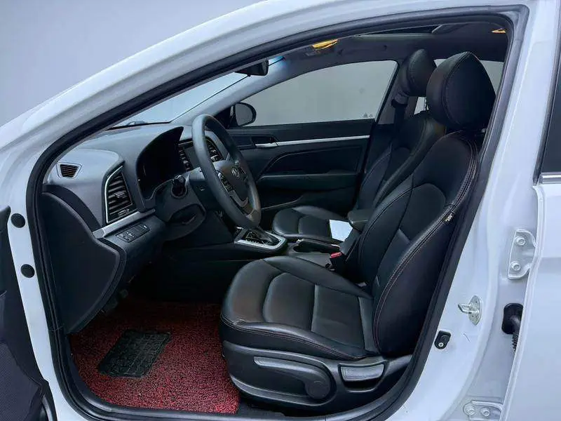 Leading 2018 1.6L Automatic 15th Anniversary Special Edition — 7