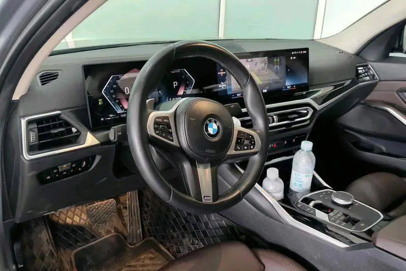 BMW 3 Series 2023 320Li M Sport Package — 6