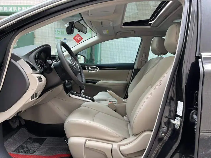 Sylphy 2018 1.6XV CVT Premium Edition — 10