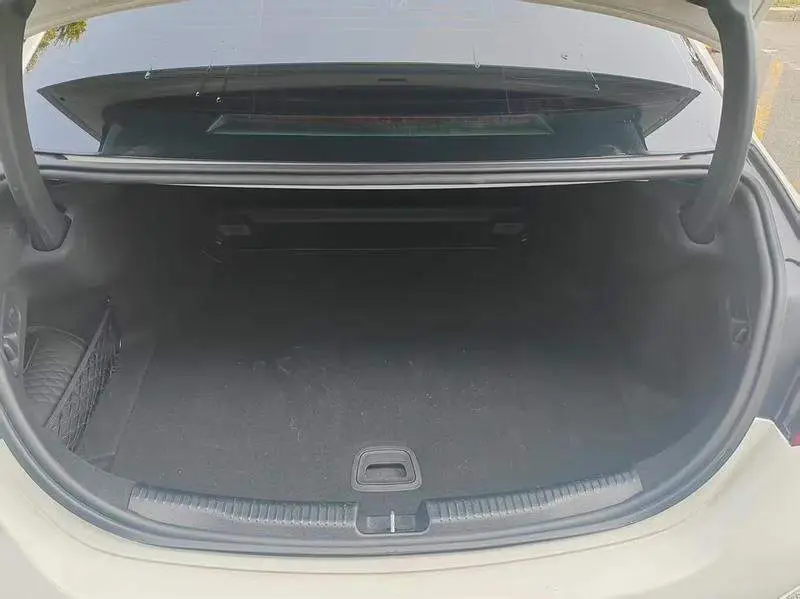 Mercedes-Benz C-Class 2022 C 260 L Night Sport Edition — 9
