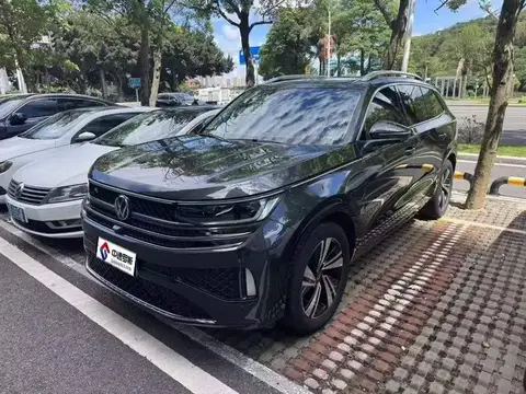 Tour 2024 380TSI 4WD R-Line Touring Edition