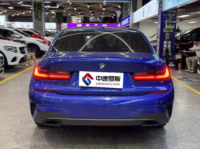 BMW 3 Series 2020 325i M Sport Night Edition — 5