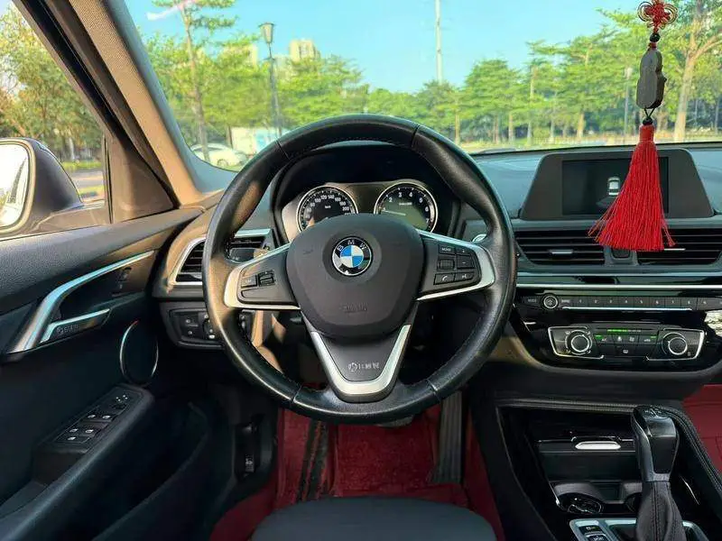 BMW 1 Series 2018 118i Sports — 7