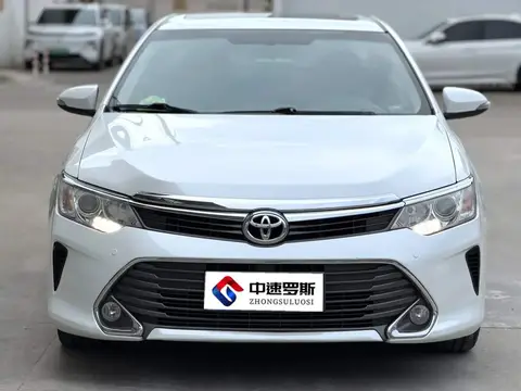 Camry 2015 2.0G Deluxe Edition