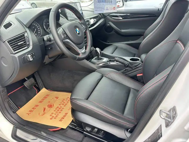 BMW X1 2013 sDrive20i Sports Design Package — 19