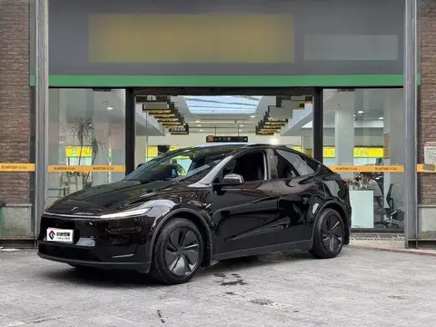 Model Y 2025 rear-wheel drive version