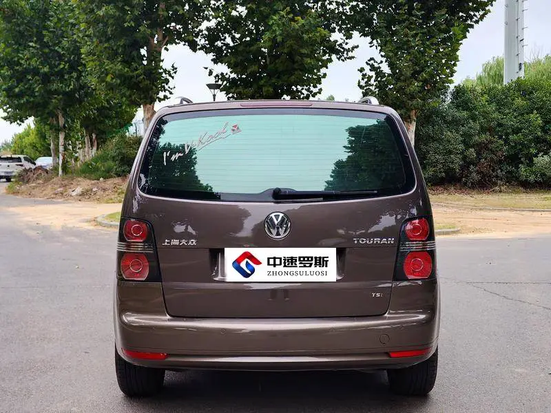 Touran 2013 1.4T Manual Comfort Edition 5 Seaters — 6