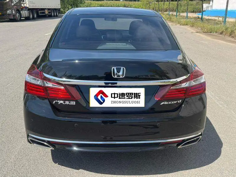 Accord 2016 2.0L Elite Edition — 5
