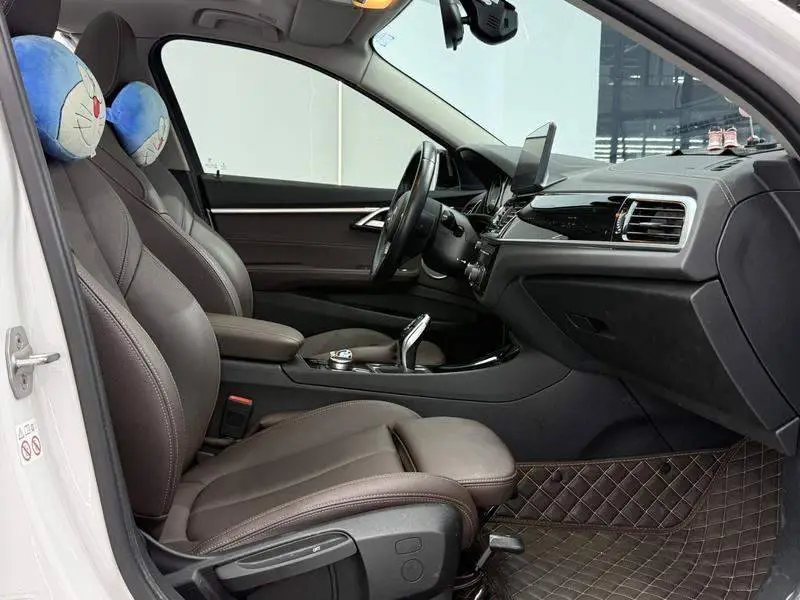 BMW 1 Series 2023 120i M Sport Edition — 13