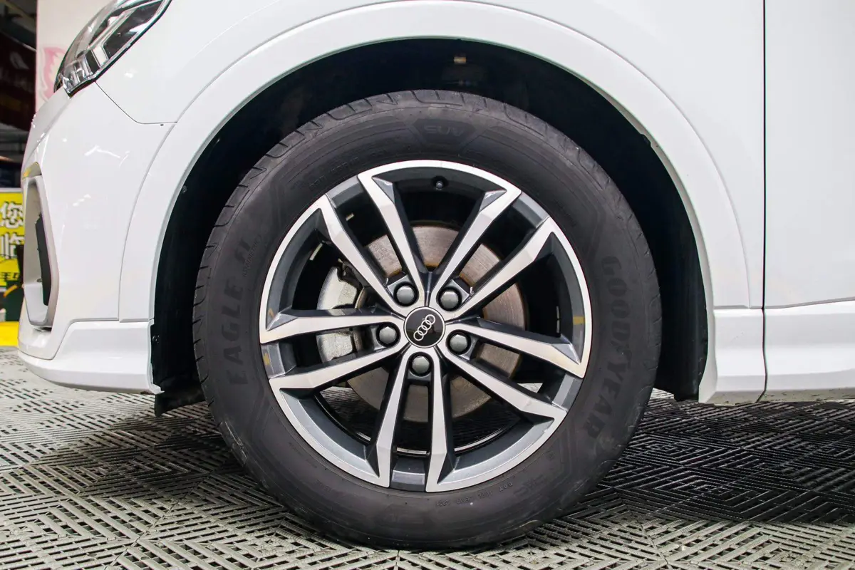 Audi Q3 2022 35 TFSI Progressive Dynamic Edition — 7