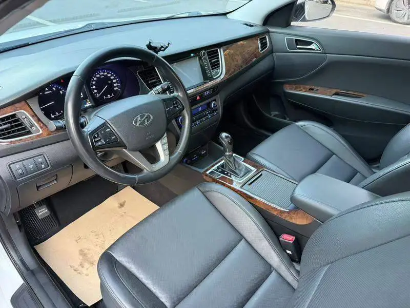 Name map 2014 1.8L Automatic Premium DLX — 8