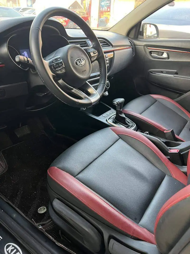 KX CROSS 2018 1.6L Automatic Smart Sunroof Edition — 9