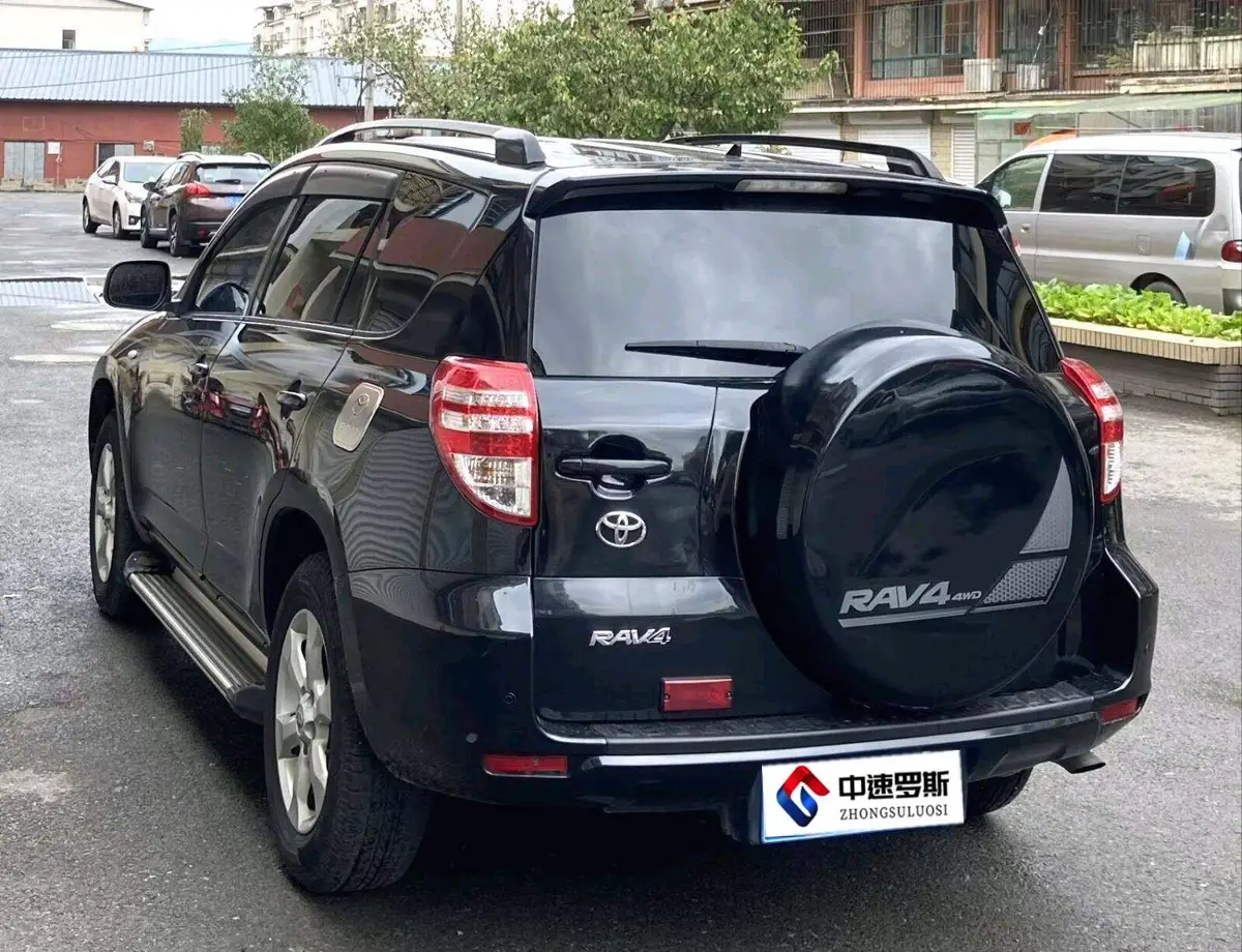 RAV4 Rongfang 2011 2.0L Automatic Classic Edition — 4