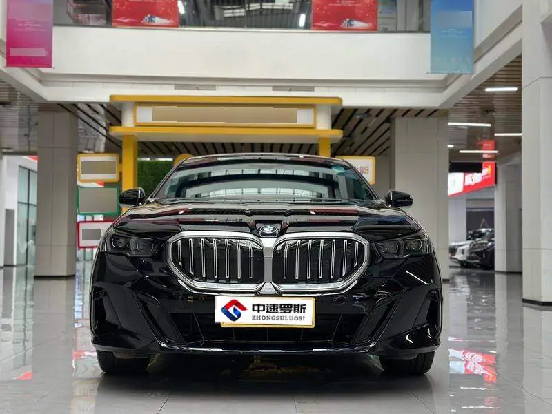 BMW 5 Series 2026 530Li Leading M Sport Package — 2