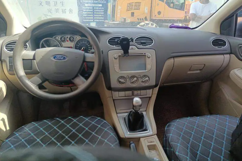 Fox 2012 Sedan Classic 1.8L Manual Basic Model — 12