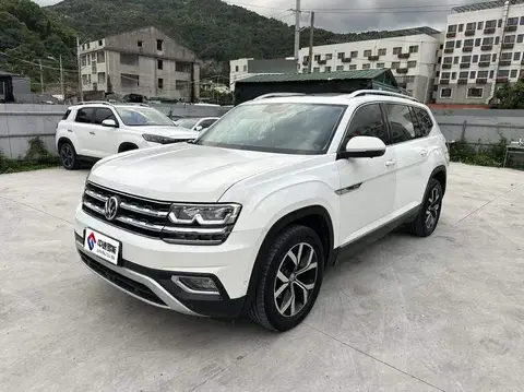 Touron 2017 330TSI 2WD Luxury Edition