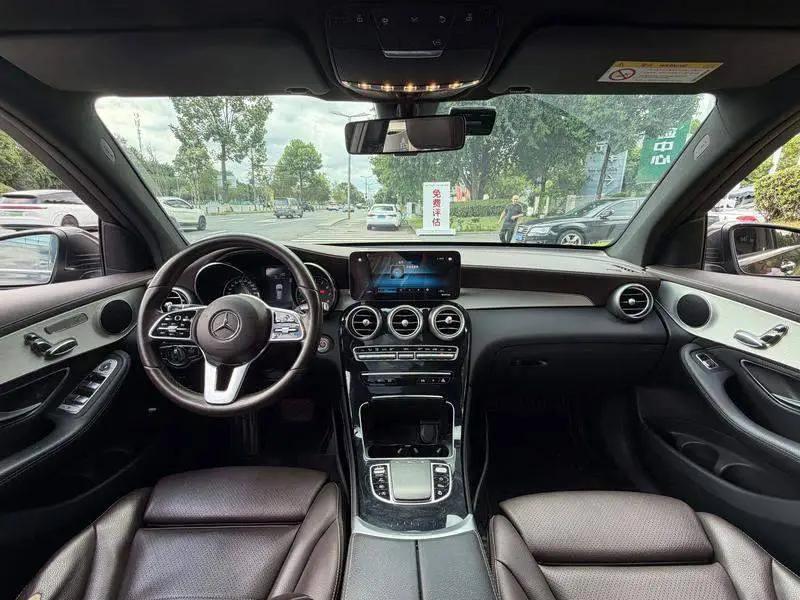 Mercedes-Benz GLC 2020 GLC 260 L 4MATIC Dynamic — 6