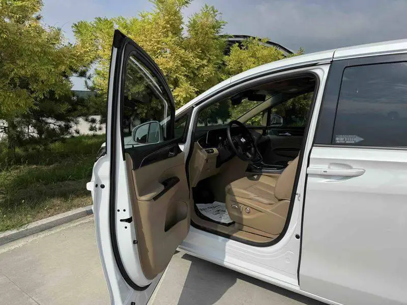 Buick GL8 2021 ES Lu Zun 653T Premium Edition — 15