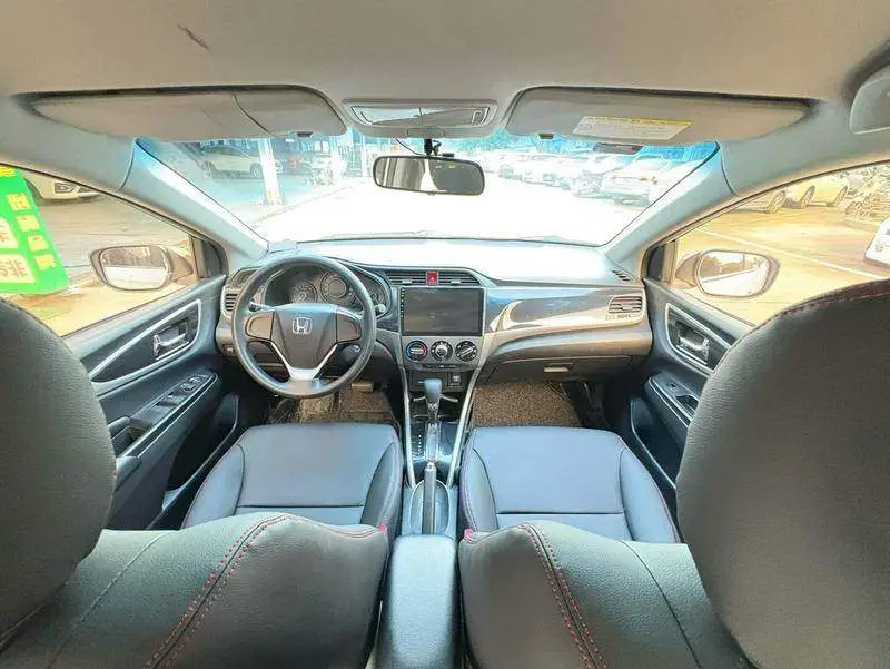 Lingpai 2015 1.8L Automatic Comfort Edition — 7