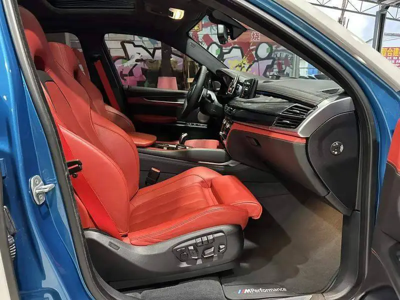 BMW X6 M 2015 X6 M — 17