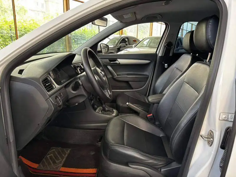 Lavida 2017 1.6L Automatic Comfort Edition — 8