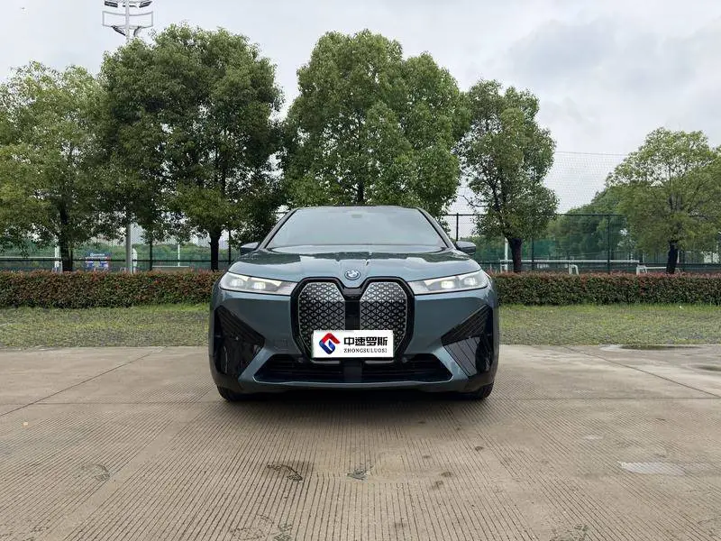 BMW iX 2023 xDrive50 — 2